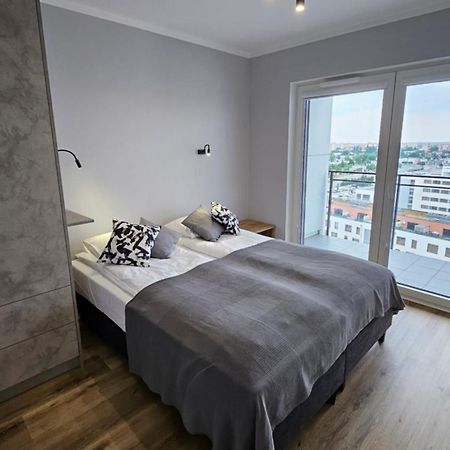 Apartament Bulgarska 59 - Sypialnia I Salon - 40M2 - Self Check In 24H Poznań Eksteriør billede