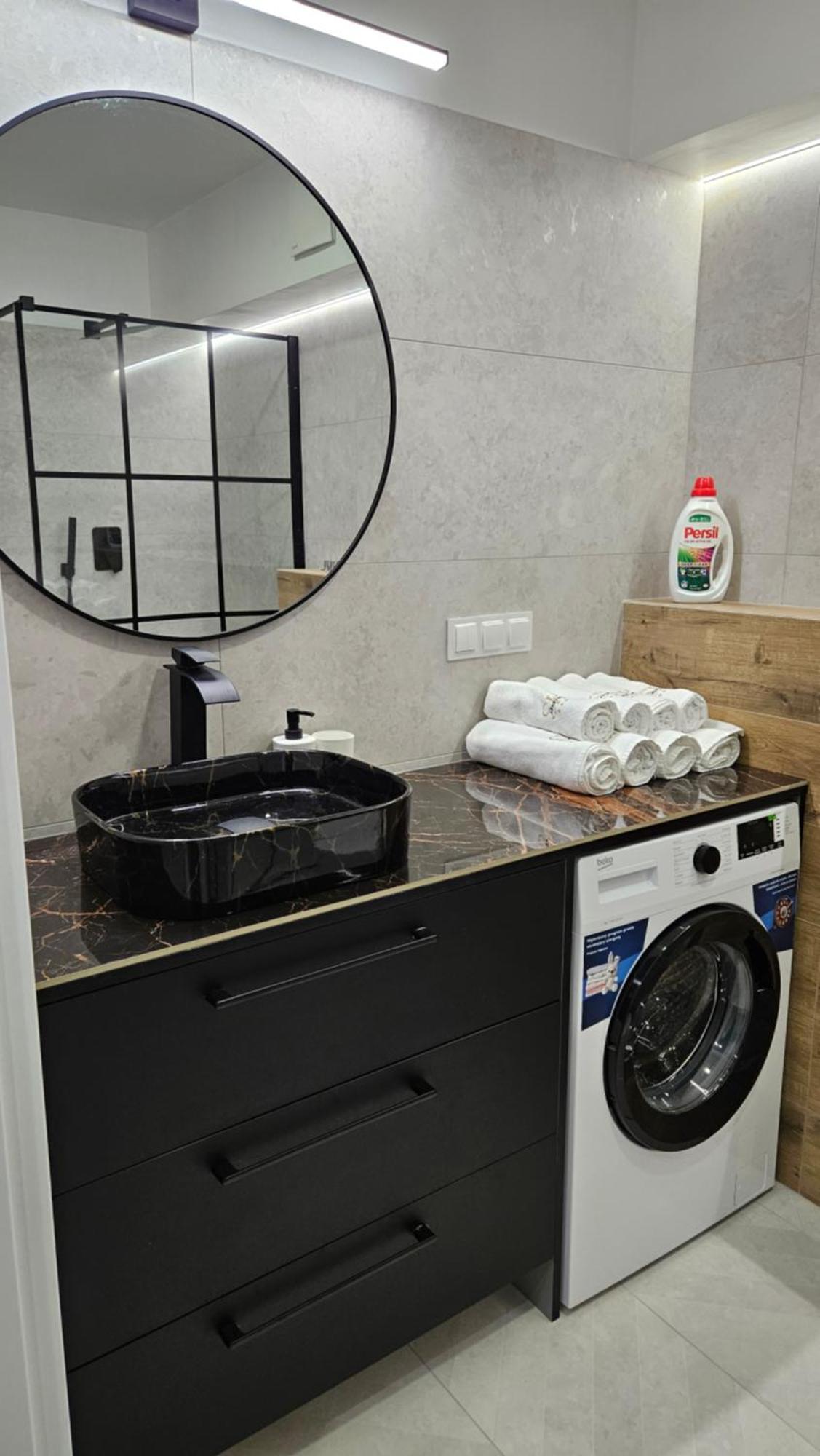 Apartament Bulgarska 59 - Sypialnia I Salon - 40M2 - Self Check In 24H Poznań Eksteriør billede